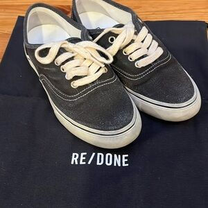 Re/done faded black 70s low top skate size 37. With original bag and box.